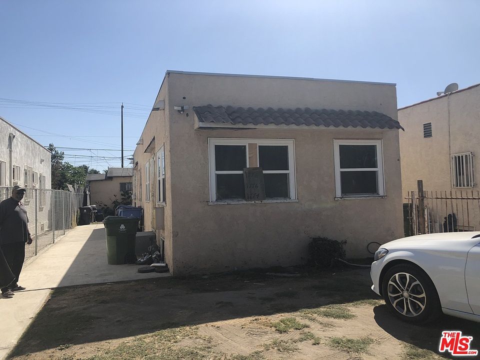1st image of 1774 W 37th Dr