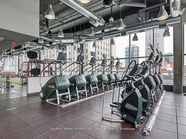 386 Yonge St #4101 — Photo 24