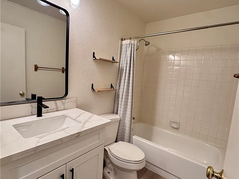 8405 Shady Shores Cir — Photo 24