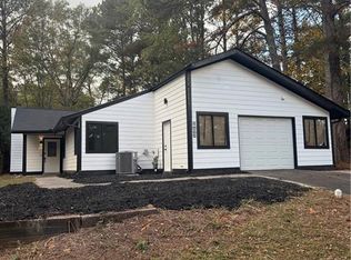 4666 Shannon Ct, Union City, GA 30291