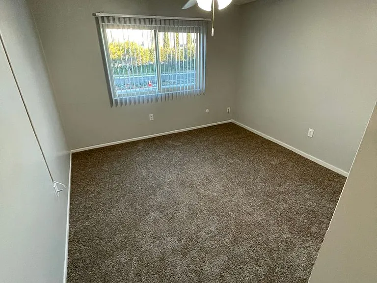 1219 N State College Blvd — Photo 16