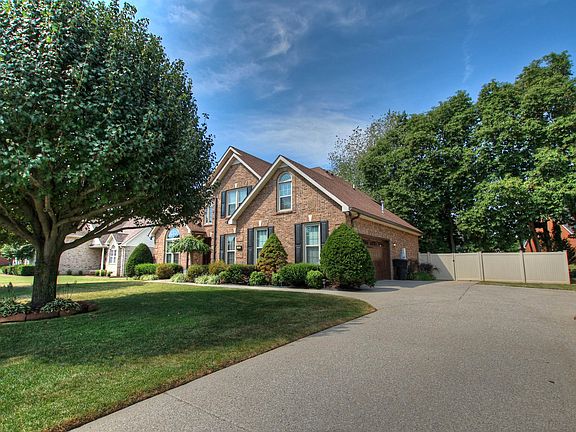 2nd image of 714 Shady Grove Dr