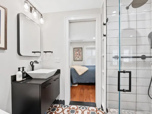 944 Bloomfield Street image 26 of 37