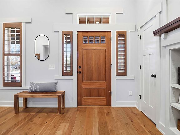 5th image of 4124 W Front Porch Vw