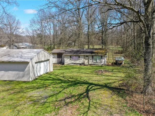 5556 Shaffer Rd NW, Warren, OH 44481