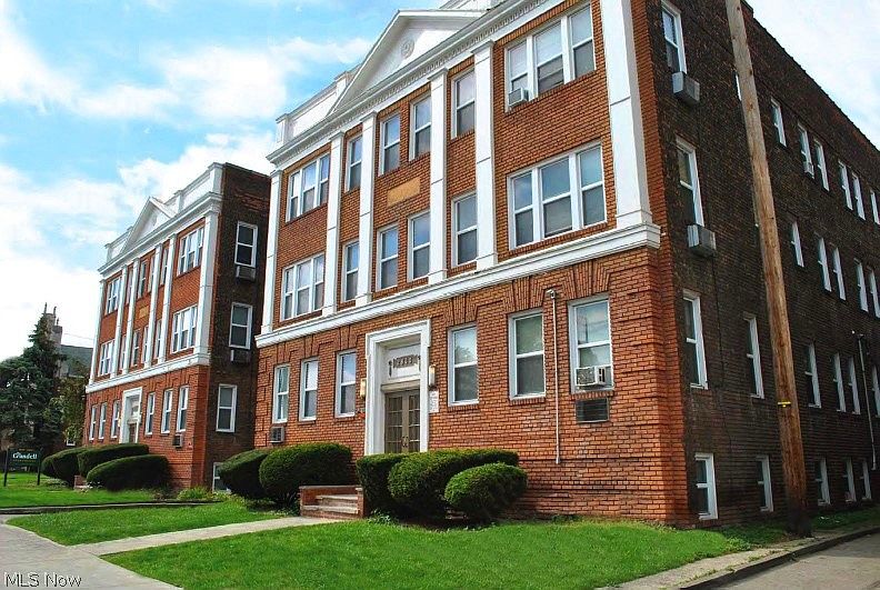 1st image of 2836 E 130th St APT 8