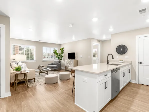 The Residence at Chesterfield Corners