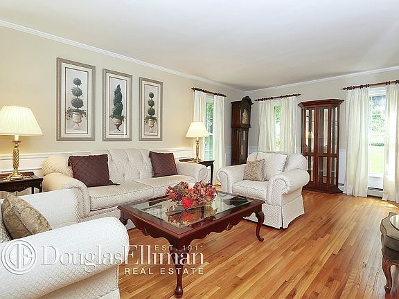 5th image of 101 Foshay Ave