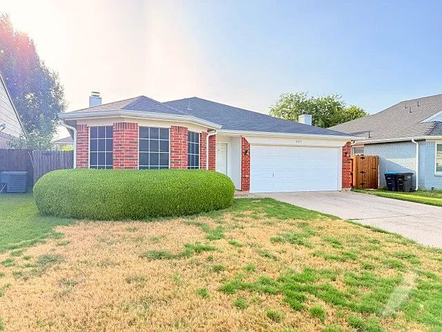 8125 Dripping Springs Dr — Photo 2