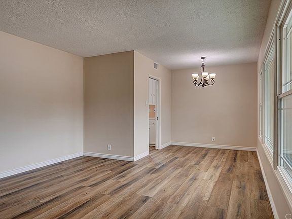 4th image of 10441 Ceres Ave