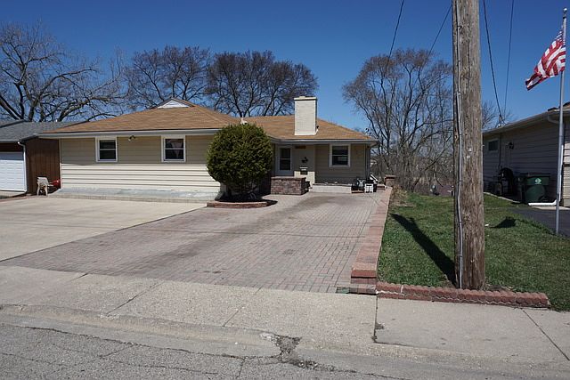1st image of 601 Orchard St