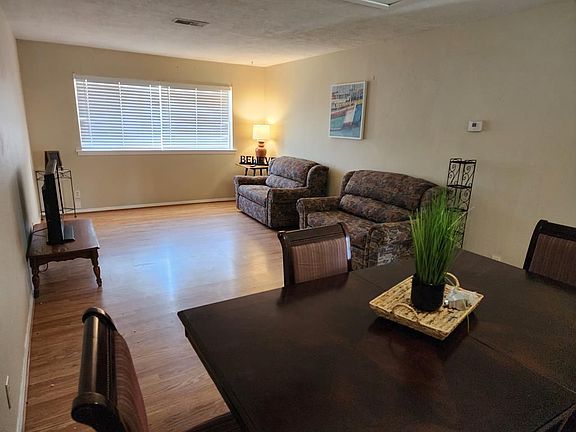 4th image of 1604 W Cherry Ave #16