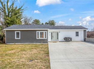 536 Allred Mill Rd, Mount Airy, NC 27030