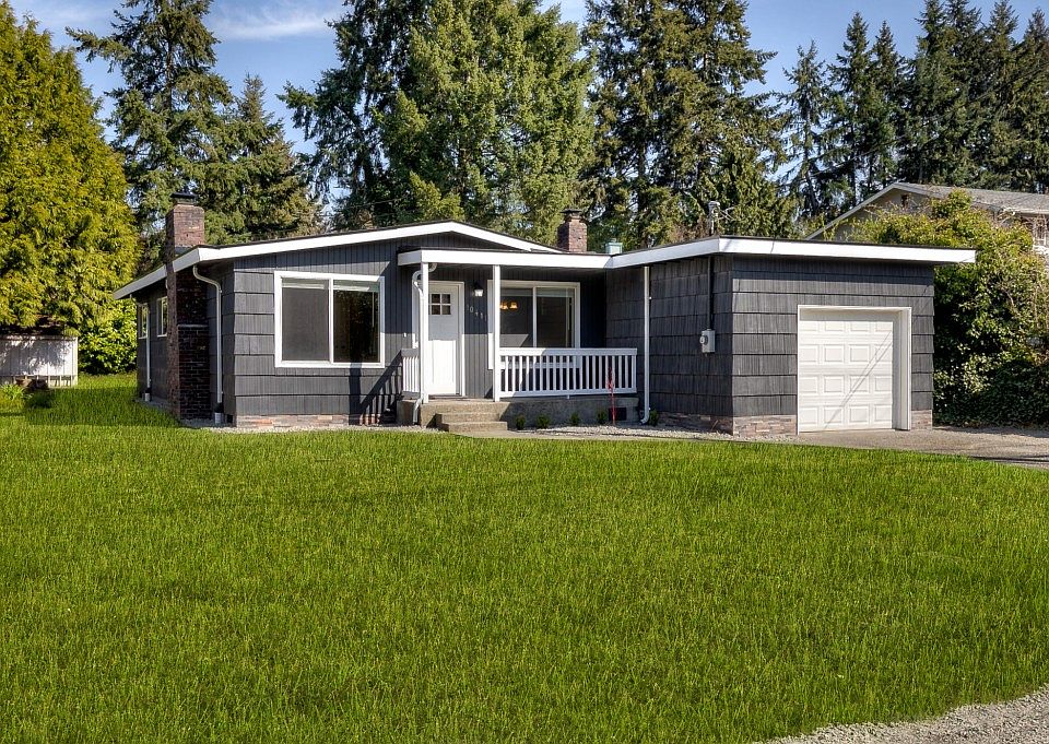 1st image of 10411 8th Ave S