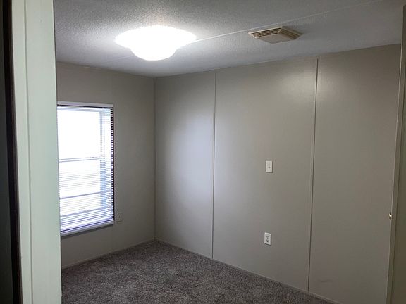 4th image of 4916 Bade Dr #Bad4916