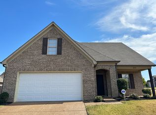 2246 Southern Woods Dr, Pleasant Grove, TN 38016