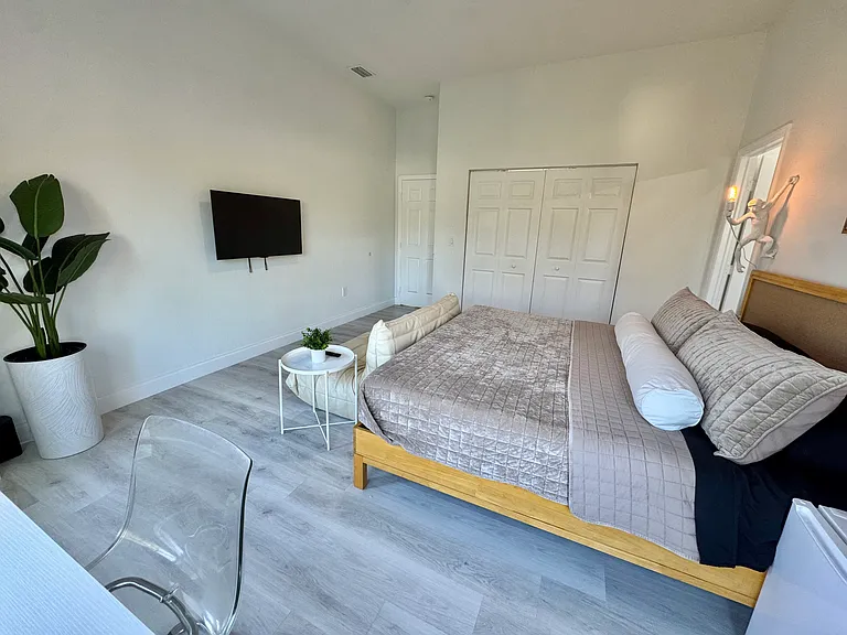 3204 Karen Dr #2 — Photo 6
