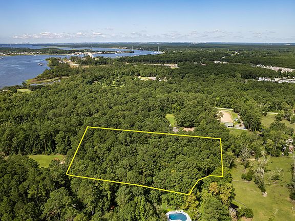 4th image of 830 Yaupon Dr