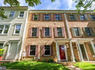 860 Hr Dr SE, Washington, DC 20032