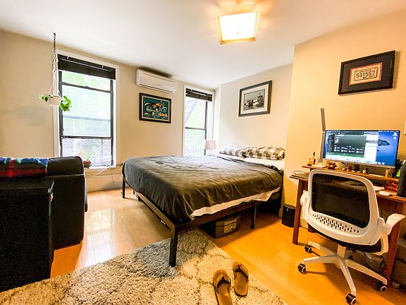 3rd image of 94 Avenue C #2AB