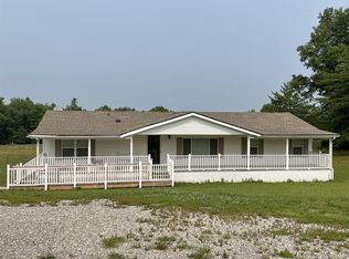 5248 Nashville Hwy, Deer Lodge, TN 37726