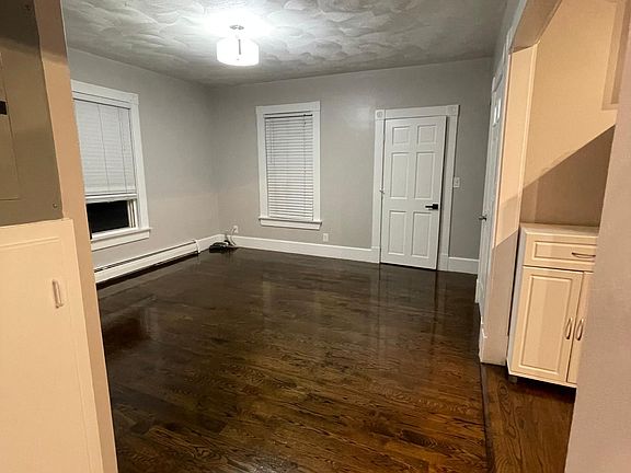 5th image of 34 Bellevue St #34B