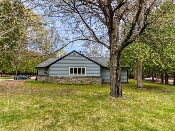 2460 County Road F, Baileys Harbor, WI 54202