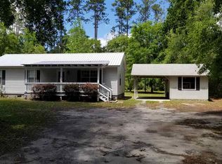 70 Greenleaf Ln, Crawfordville, FL 32327