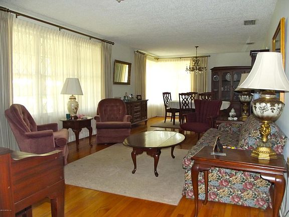 2nd image of 2446 Ironwood Dr
