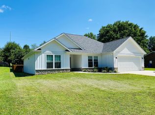 808 E Lake St, Boonville, IN 47601