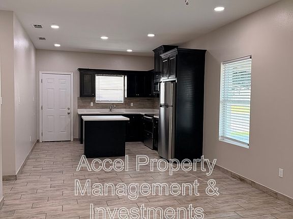 2nd image of 1327 W Garfield Ave #1