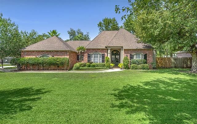 1st image of 108 Carmel Dr