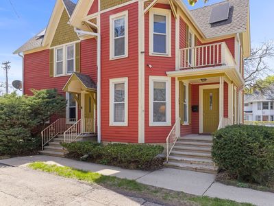 208 W Locust St, Dekalb, IL, 60115