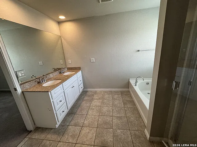 10106 Relic Oaks — Photo 28
