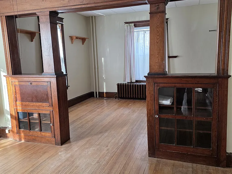 179 College St #3 — Photo 8