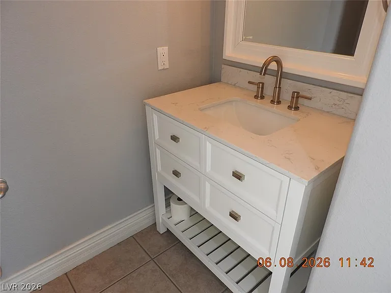 42 Sandy Bunker Ln — Photo 12