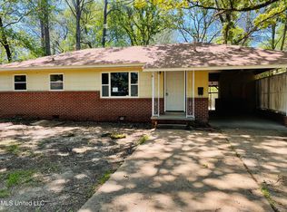 1215 Tara Rd, Jackson, MS 39212