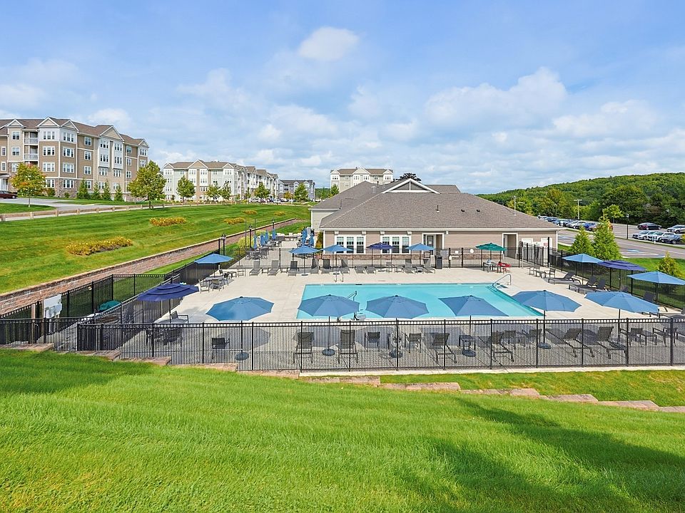 1st image of 4 Peters Farm Way #311