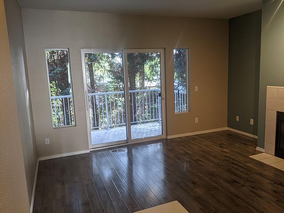 5th image of 11833 NE 162nd Ct #11833