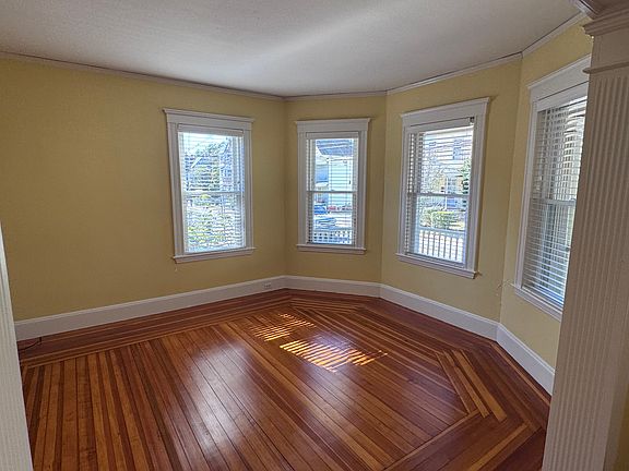 2nd image of 79 Curtis St