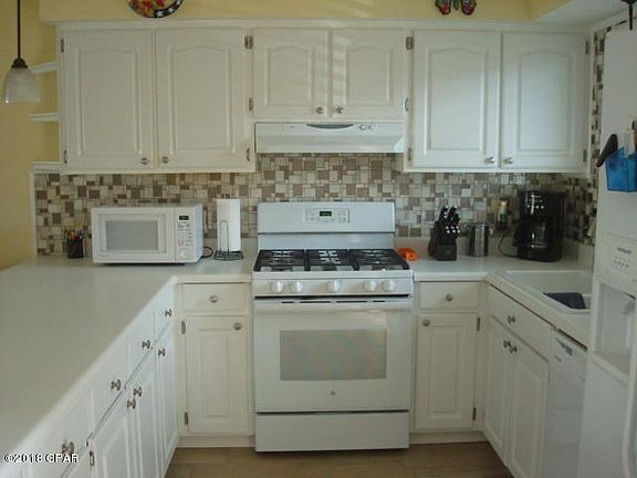 3rd image of 128 Linda Marie Ln