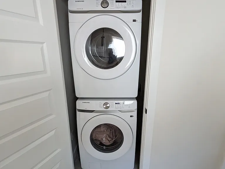 65 Silverton Glen Gate SW #65 — Photo 7