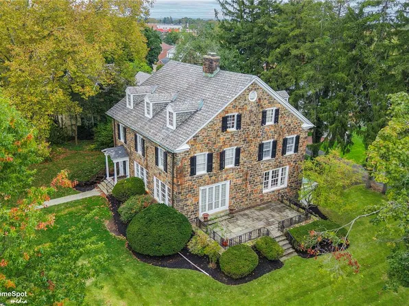 1900 Paul Ave, Bethlehem, PA 18018