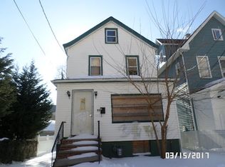11 Crescent Pl, Passaic, NJ 07055