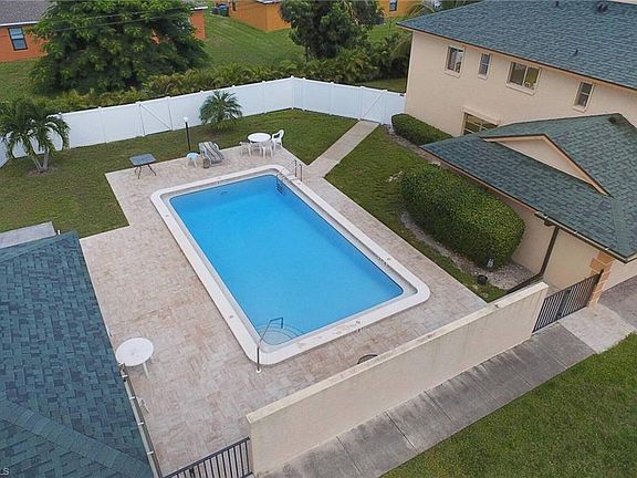 5th image of 1429 Cape Coral Pkwy W APT 10