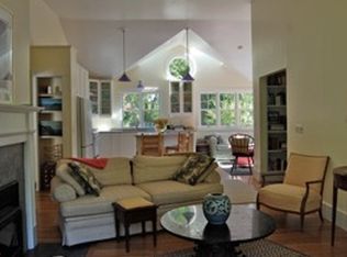 10 Park St S, Freeport, ME 04032