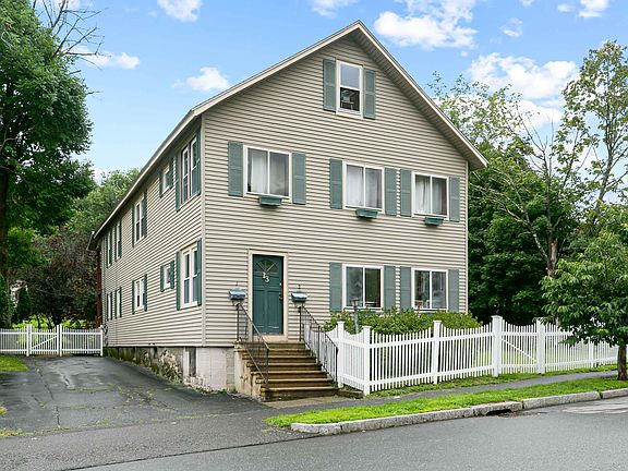 2nd image of 13 Superior Rd #2