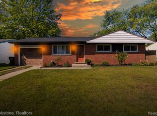 41309 Memphis Dr, Sterling Heights, MI 48313