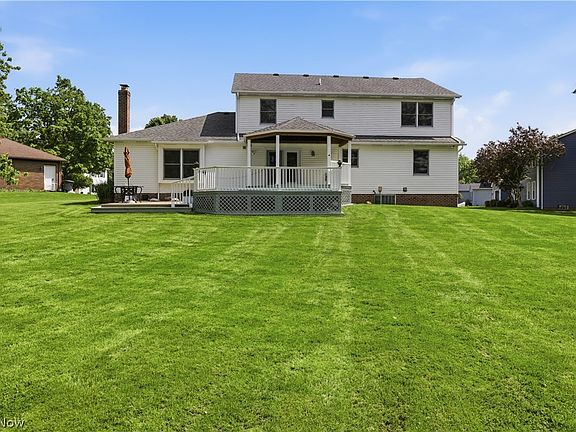 5th image of 8960 Laurel Ln