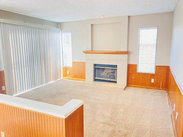 10911 Emerson St — Photo 9